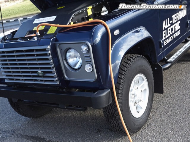 Land Rover Defender Electric Concept 2013 Picture #10 Land Rover Defender Electric Concept 2013 Picture #10